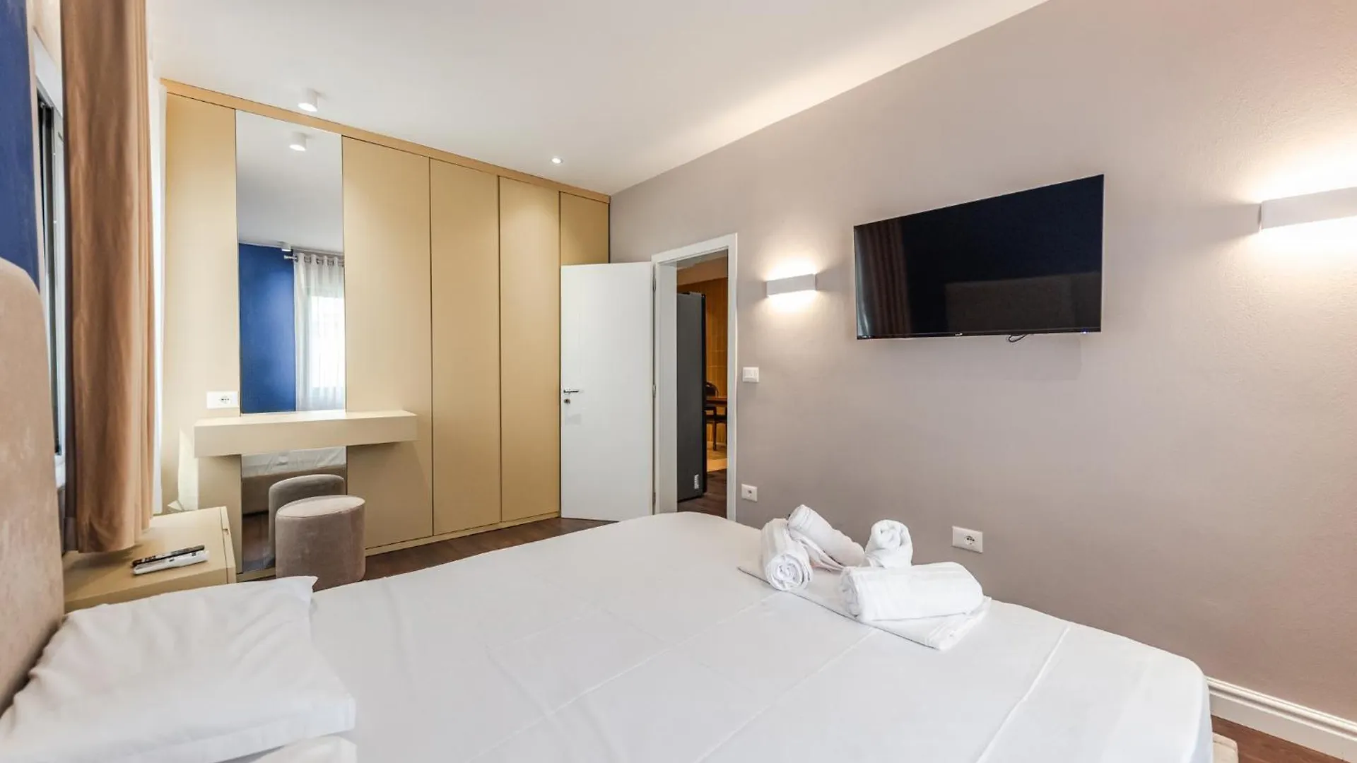 Moskat Apartments By Kondo Stays Tirana Albania