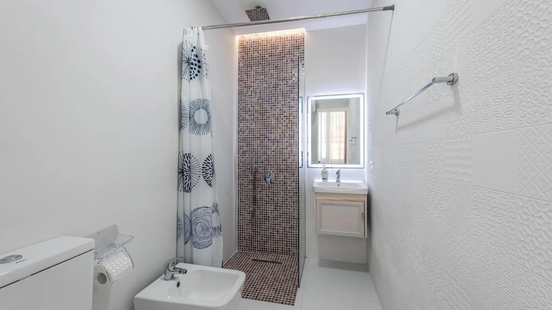 Moskat Apartments By Kondo Stays Tirana